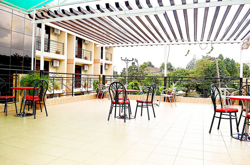 Marie'S Royale Hotel Kampala Bagian luar foto